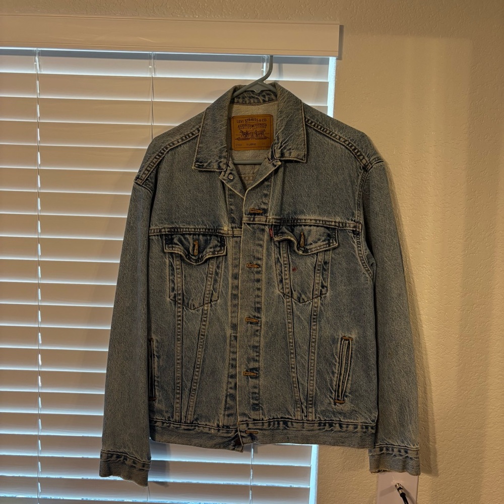 Levi's Men's Classic Blue Denim Jacket style 57510 size XL